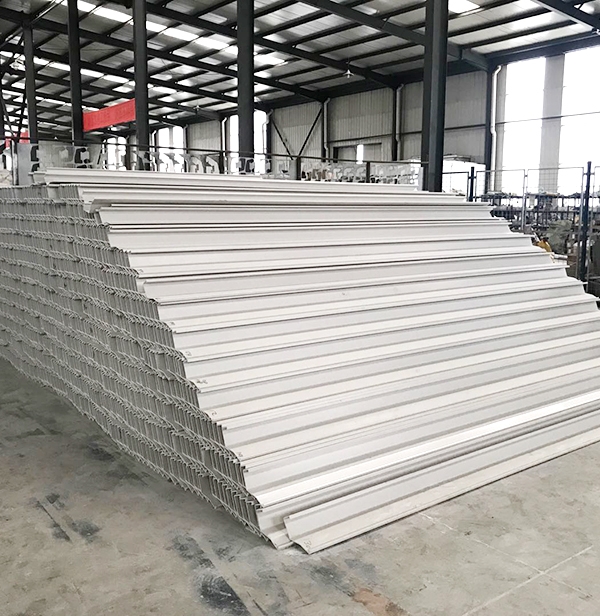 自贡蛋鸡用PVC食槽